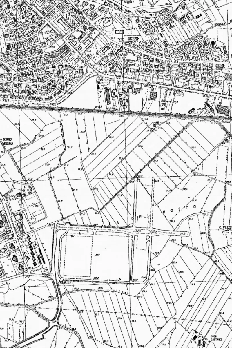 Luftaufnahme des Areals des Güterverkehrszentrums Pordenone im Jahr 1980